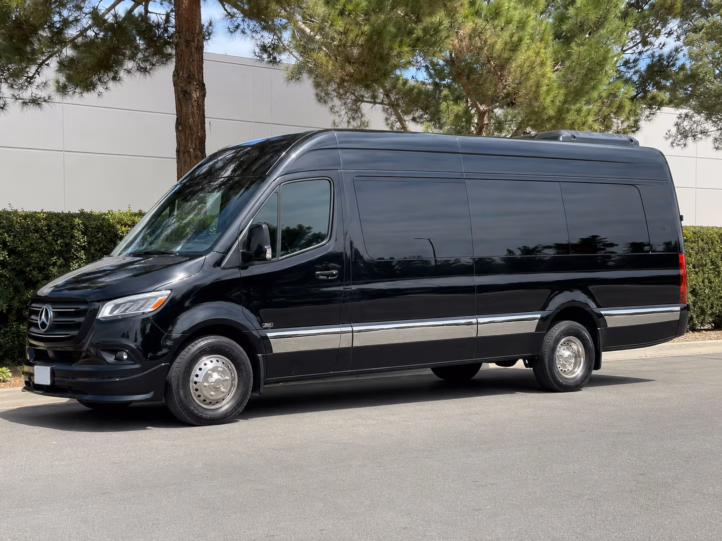 compton airport transportation