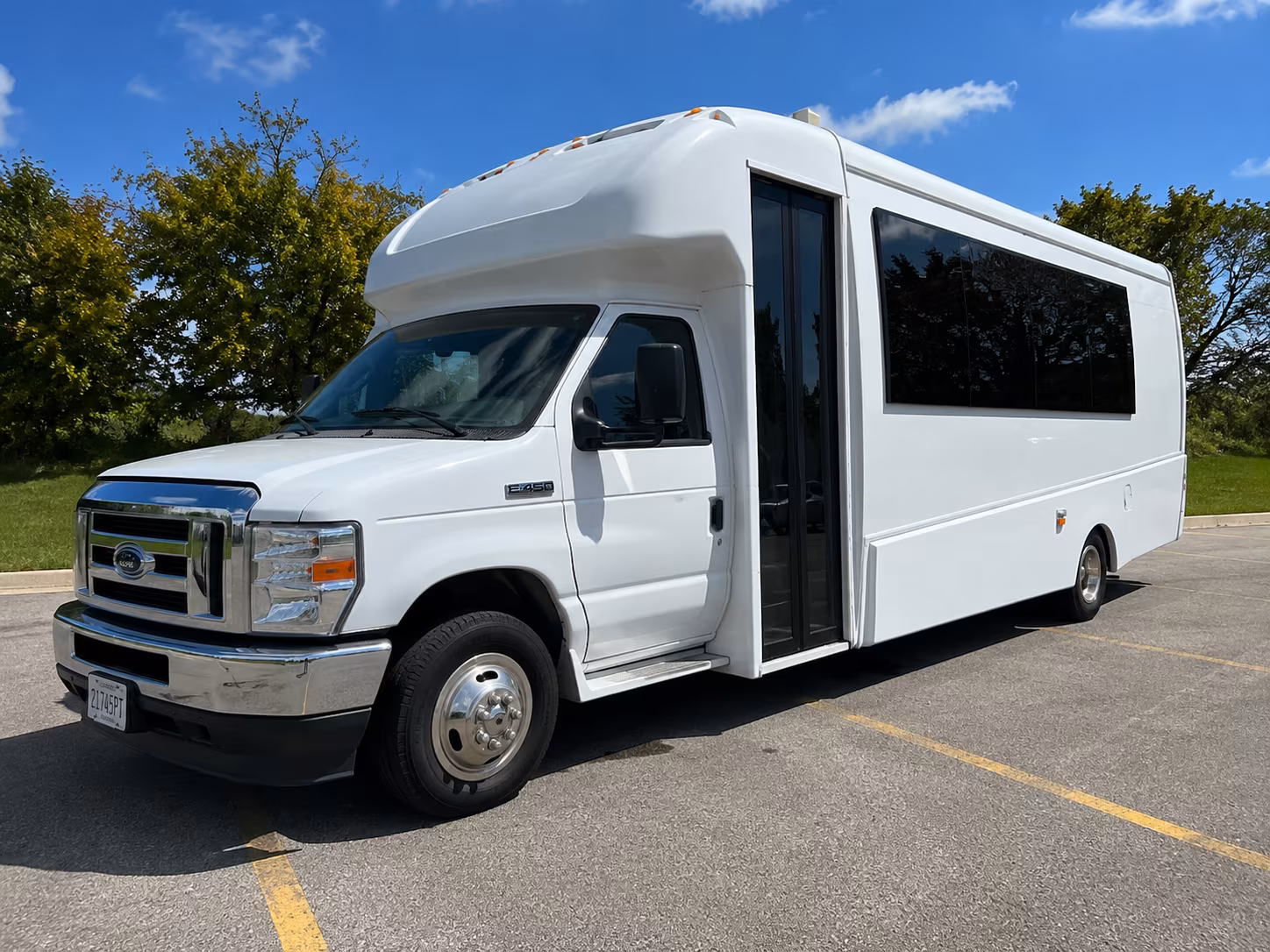 hawthorne concert party bus rental