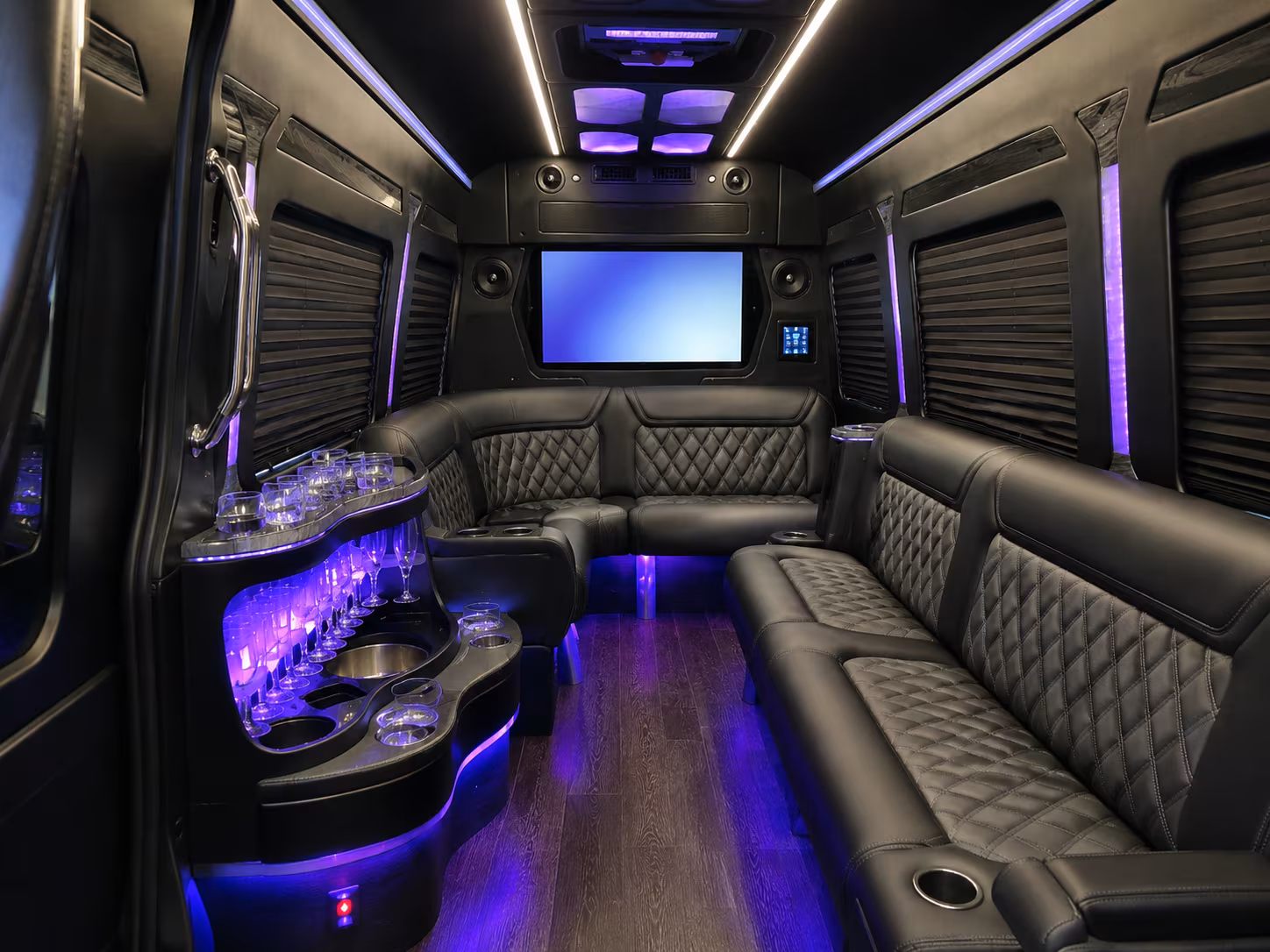 hawthornecharterbuscompany com makes it easy to find wedding birthday and private event transportation in hawthorne