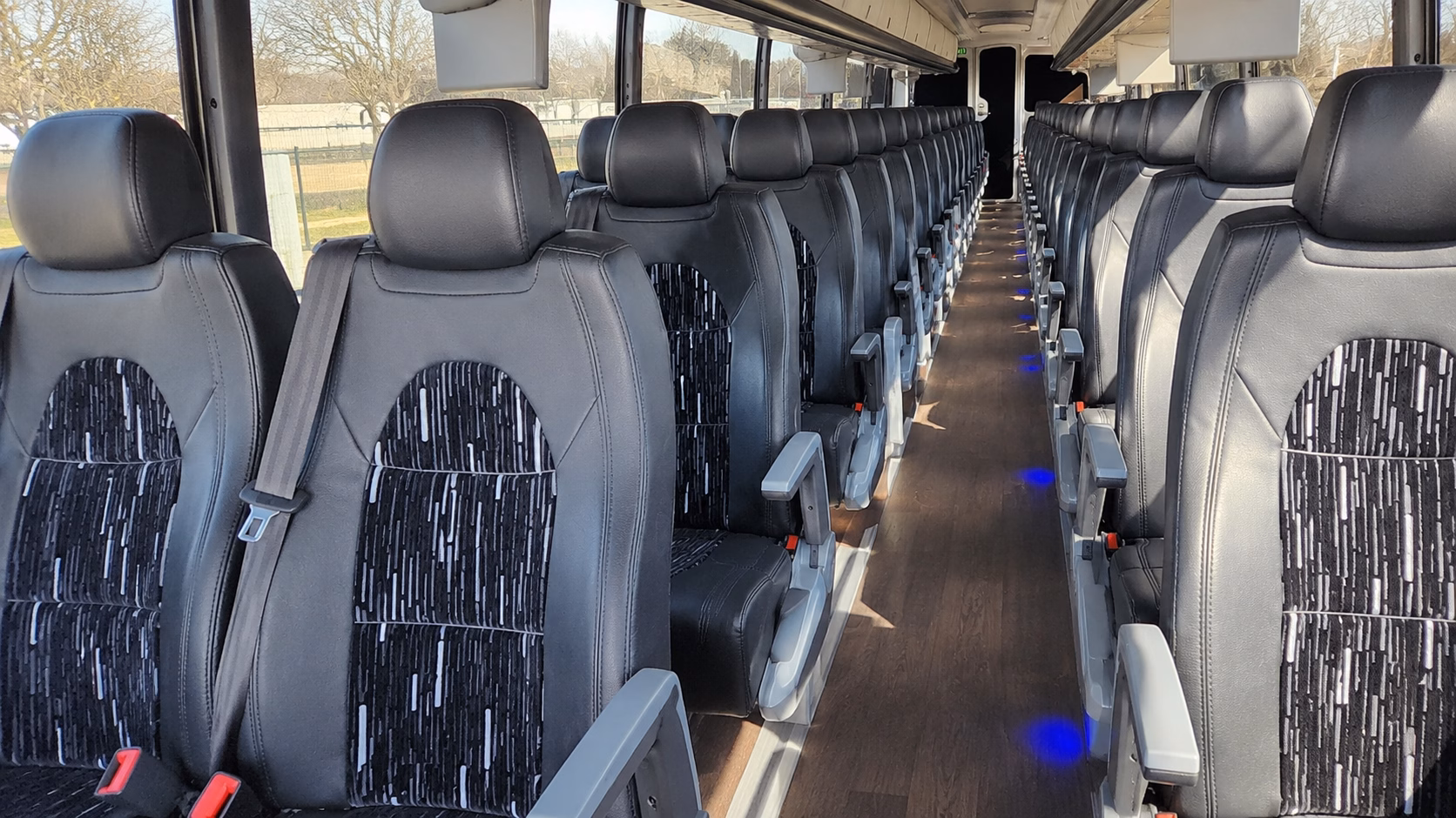rather than splitting into cars keep everyone on one bus for the whole tour